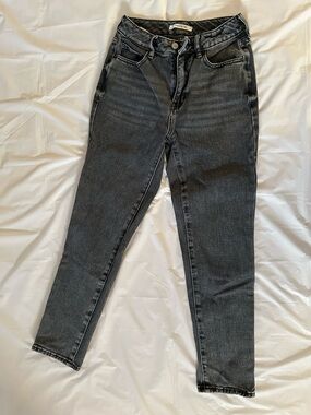High-Rise Black Wash Women’s Jeans
